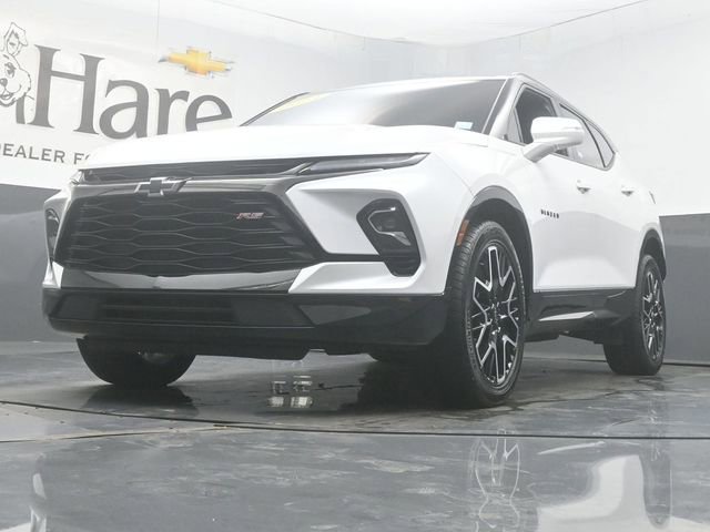 Used 2024 Chevrolet Blazer RS w/ Enhanced Convenience Package FWD image 4