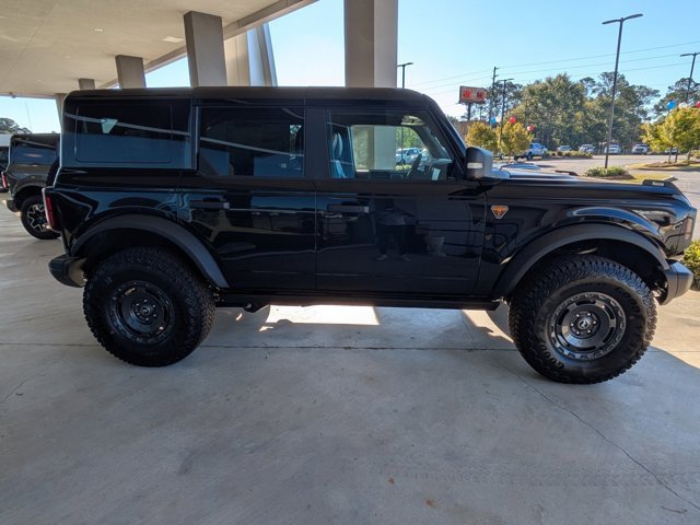 New 2025 Ford Bronco Badlands image 3