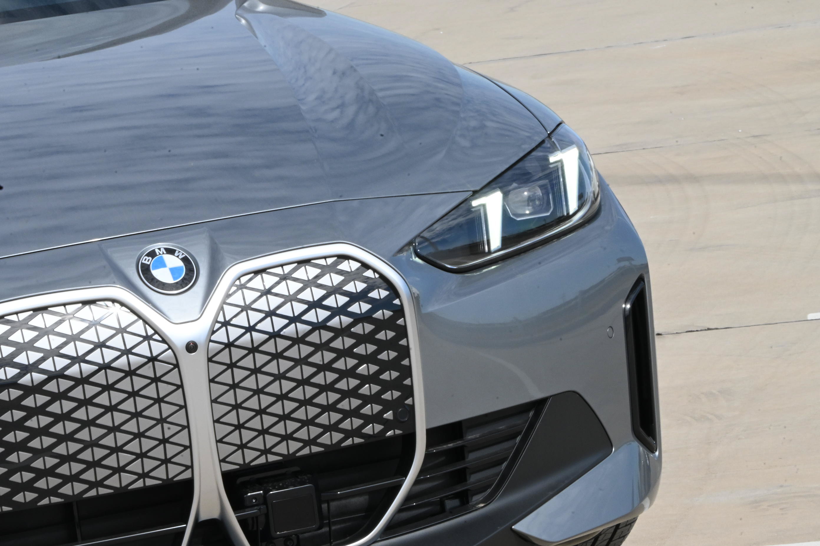 Used 2026 BMW i4 xDrive40i w/ Premium Package AWD/4WD image 6