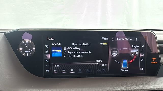 Used 2021 Lexus ES 300h w/ Premium Package image 22