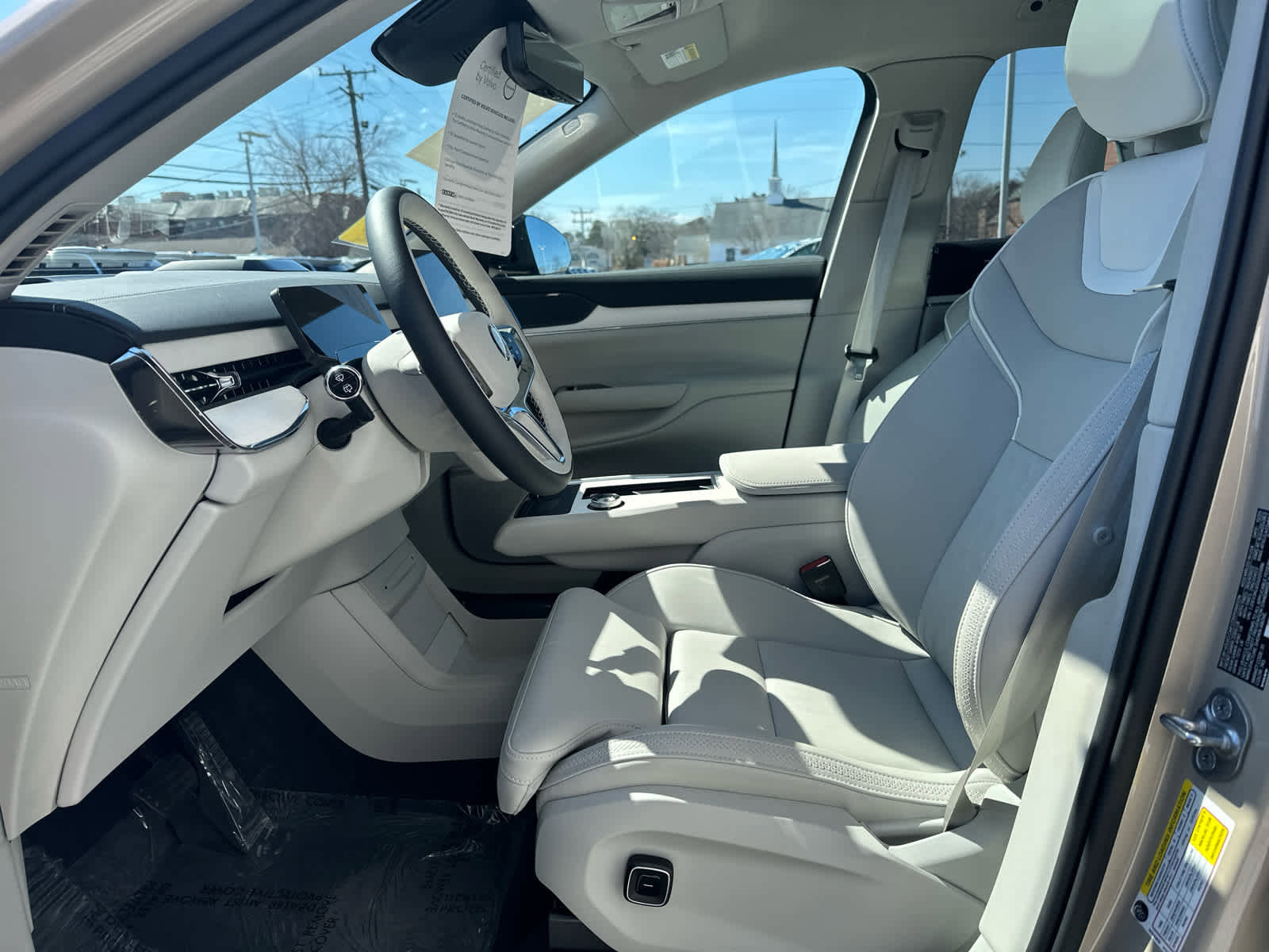 Certified 2025 Volvo EX90 Ultra w/ Protection Package Premier image 20