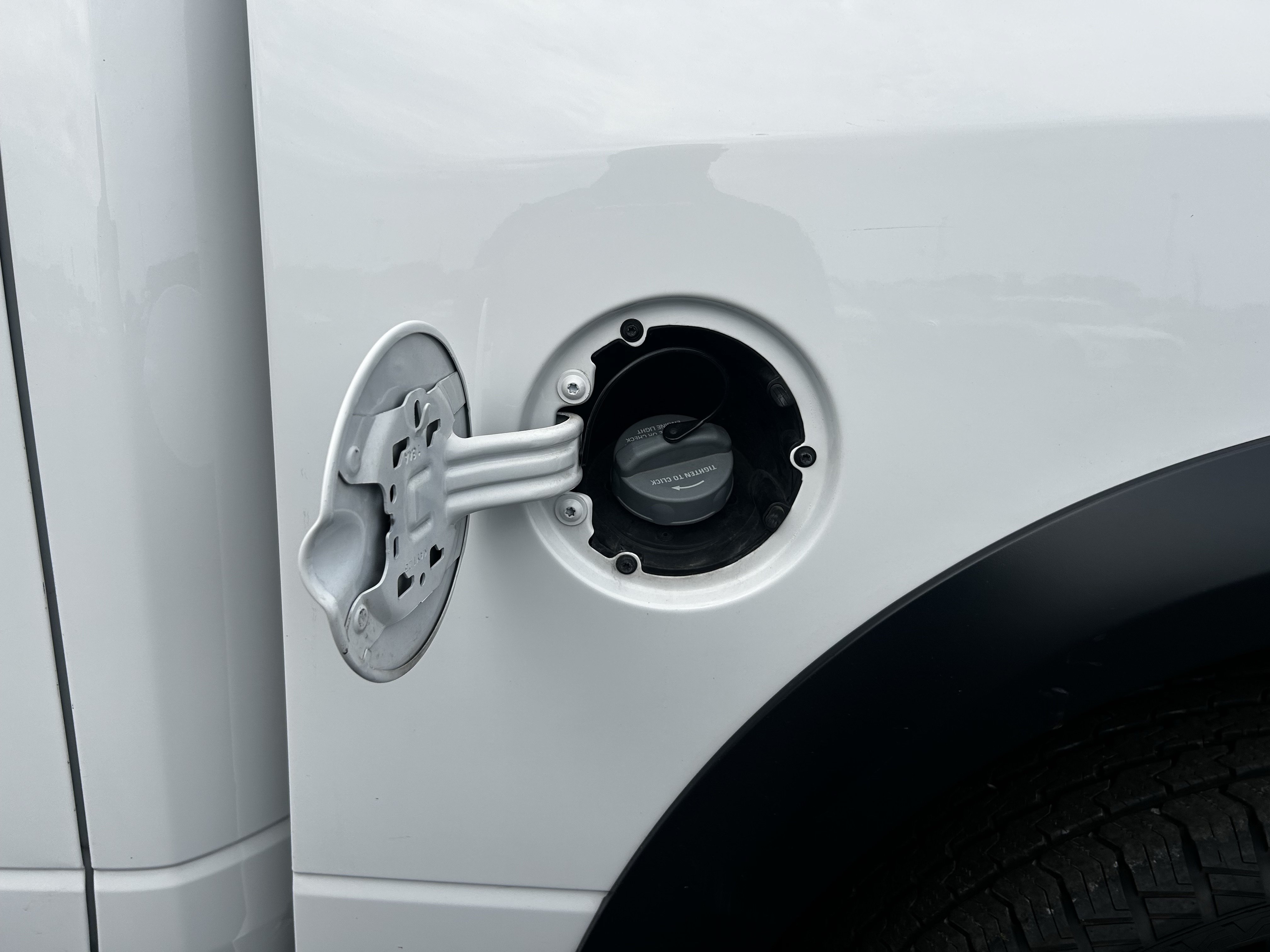 Used 2024 RAM 1500 Warlock AWD/4WD image 25