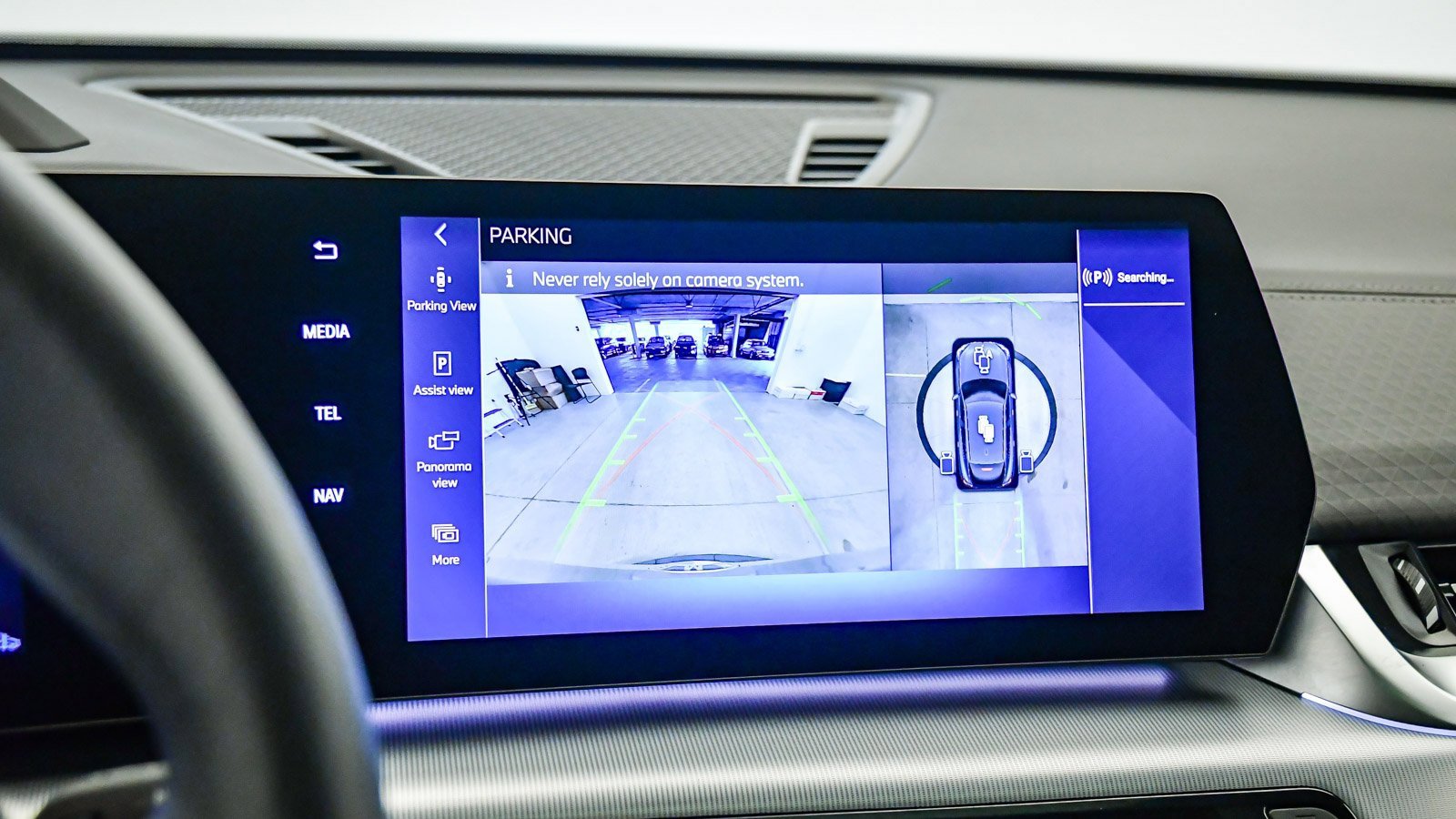 Used 2025 BMW X2 xDrive28i w/ Premium Package image 25