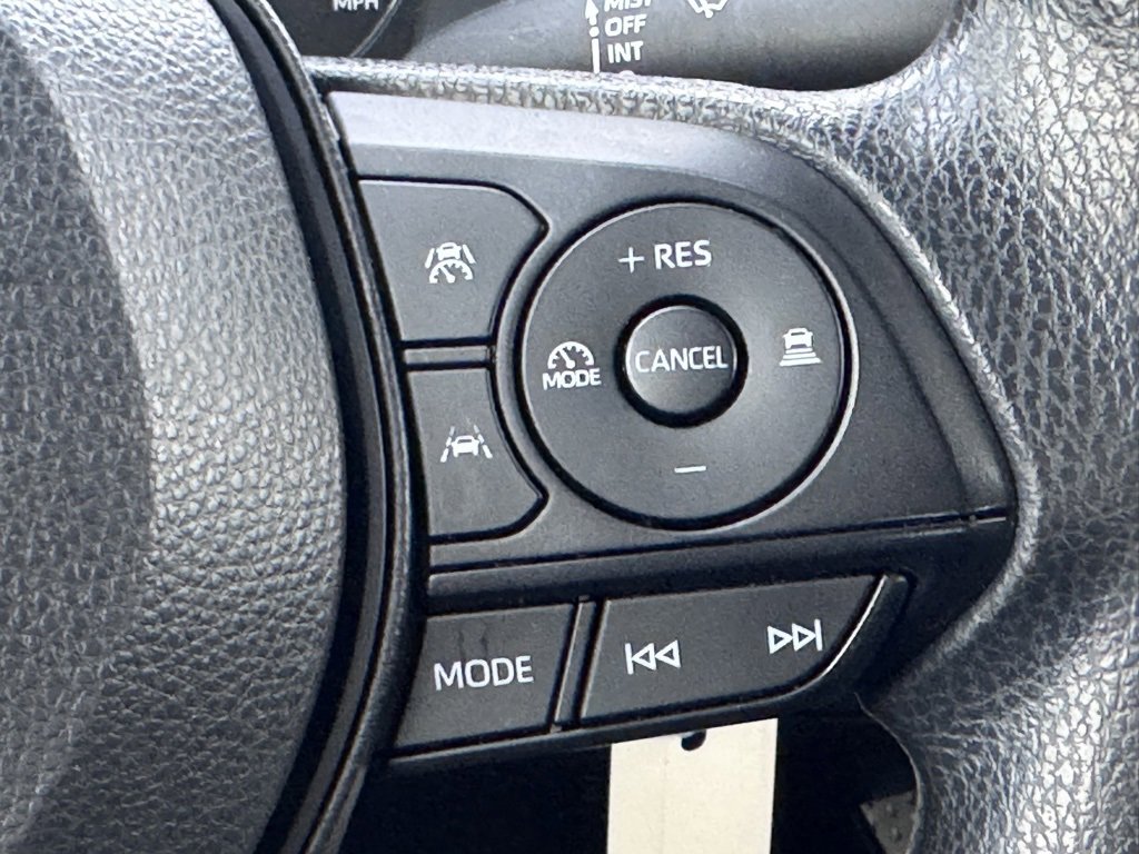 Used 2023 Toyota Corolla LE image 8