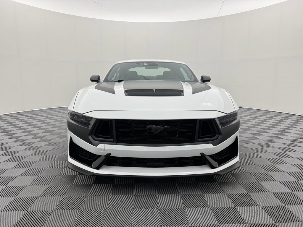 Used 2024 Ford Mustang Dark Horse image 3