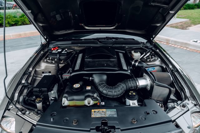 Used 2005 Ford Mustang GT RWD image 38