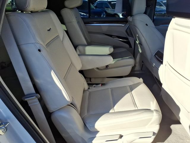 Certified 2025 Cadillac Escalade Sport Platinum AWD/4WD image 23