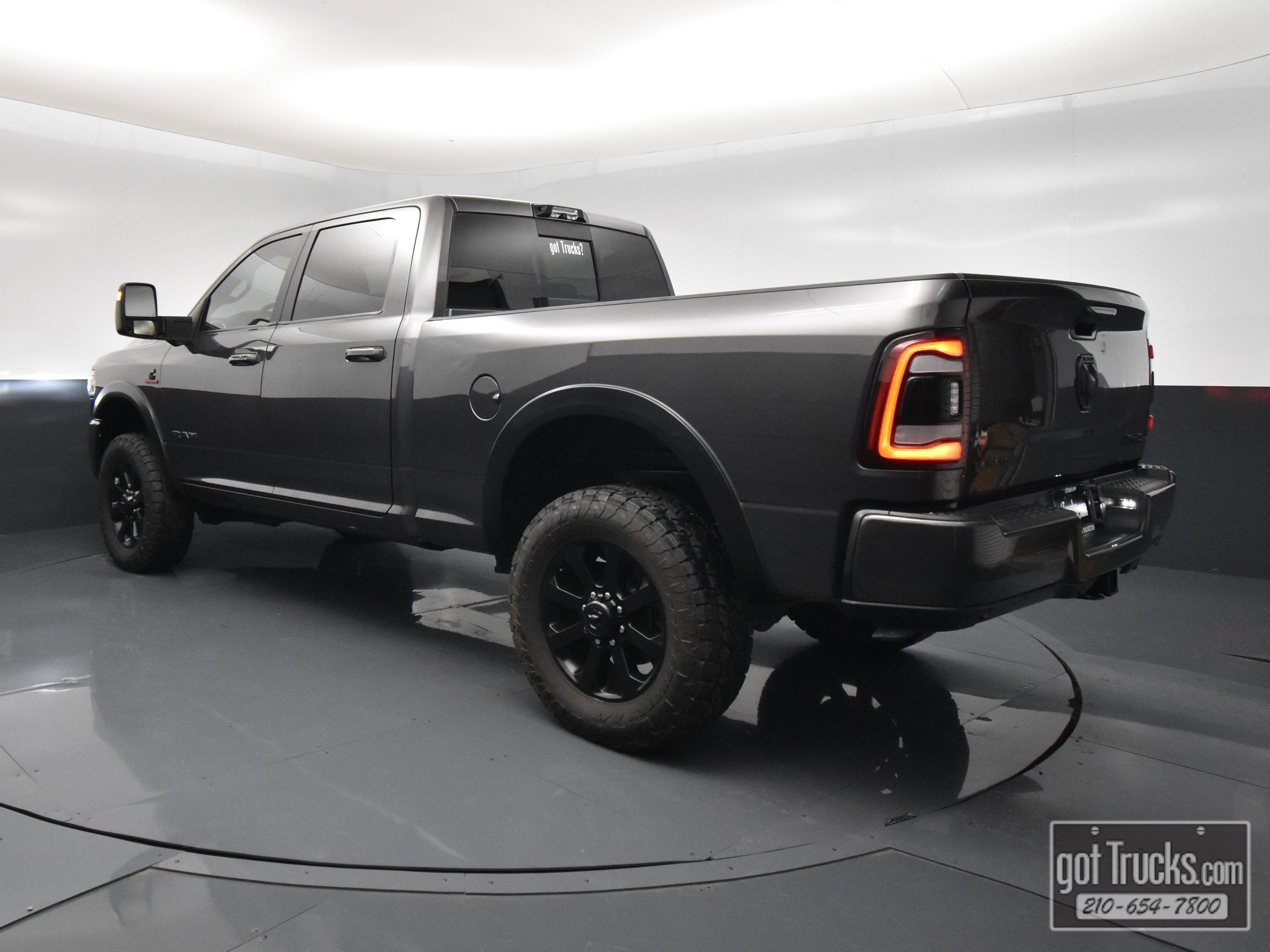 Used 2023 RAM 2500 Laramie w/ Night Edition AWD/4WD image 5