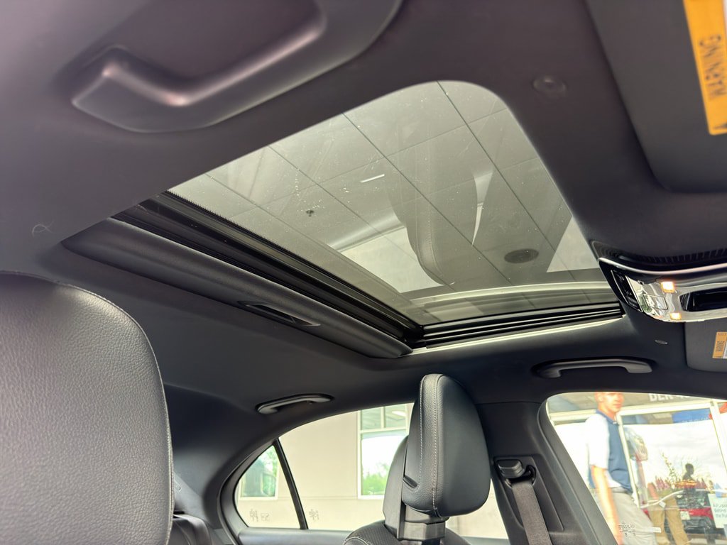 Used 2024 Mercedes-Benz C 300 4MATIC Sedan image 11