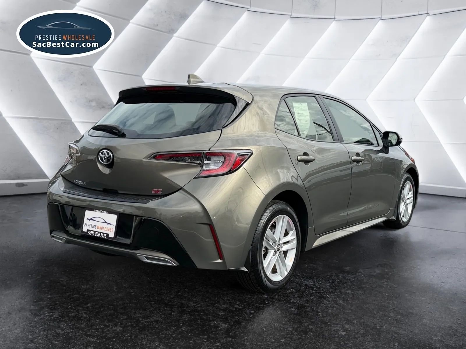 Used 2019 Toyota Corolla SE w/ Carpet Mat Package image 5