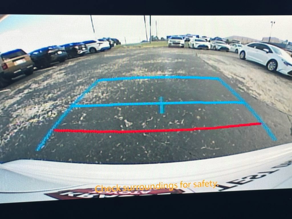 Used 2026 Toyota Corolla LE FWD image 33