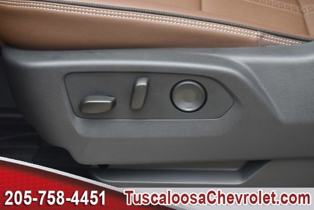 New 2026 Chevrolet Suburban High Country AWD/4WD image 19