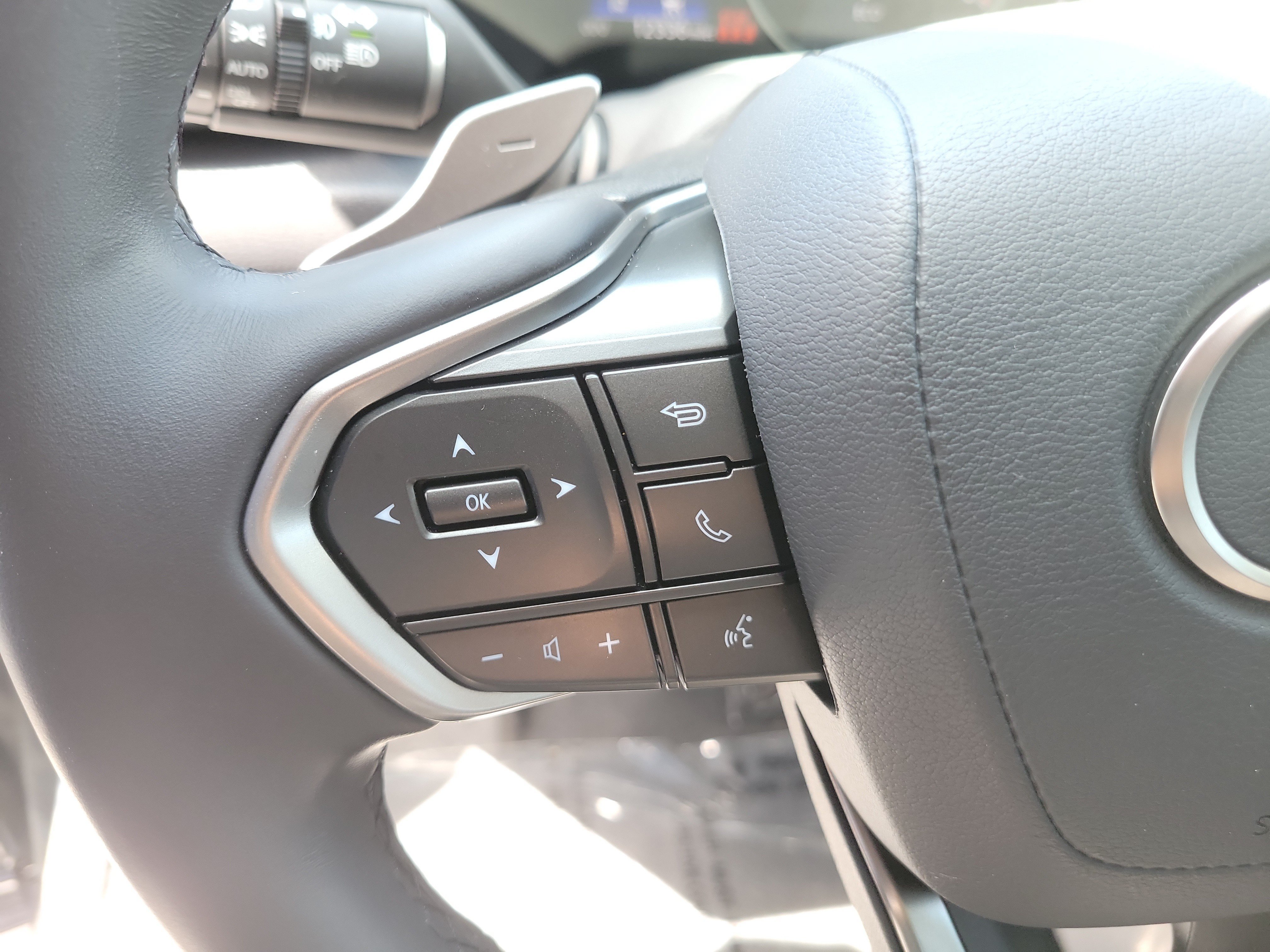 Certified 2025 Lexus NX 250 FWD w/ Accessory Package (K3) image 27