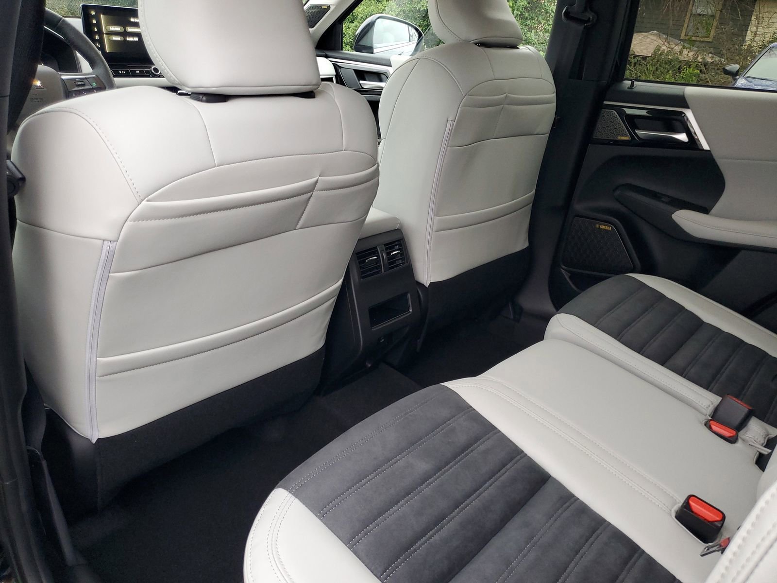 New 2026 Mitsubishi Outlander SE image 22