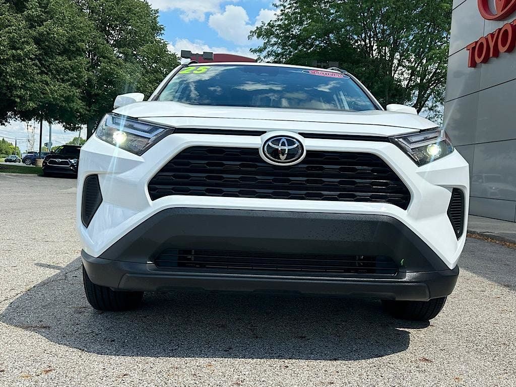 Certified 2025 Toyota RAV4 XLE w/ Convenience Package AWD/4WD image 9