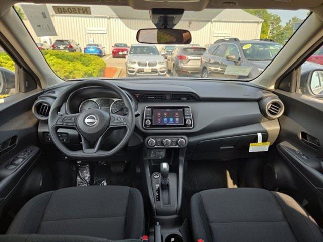 New 2025 Nissan Kicks Play S image 99