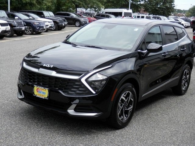 Used 2023 Kia Sportage LX AWD/4WD image 4