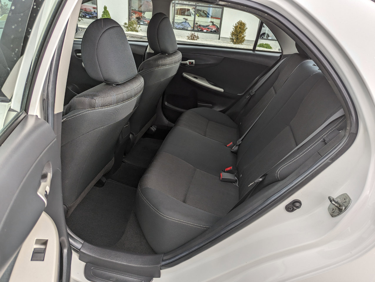 Used 2012 Toyota Corolla S image 29