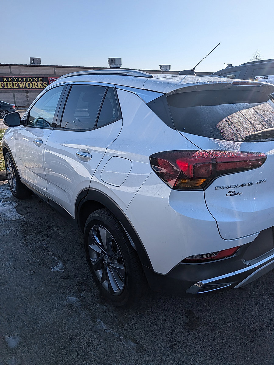Certified 2023 Buick Encore GX Essence w/ Experience Buick Package image 4