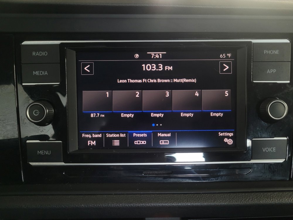 Used 2021 Volkswagen Jetta SE w/ SE Cold Weather Package FWD image 25