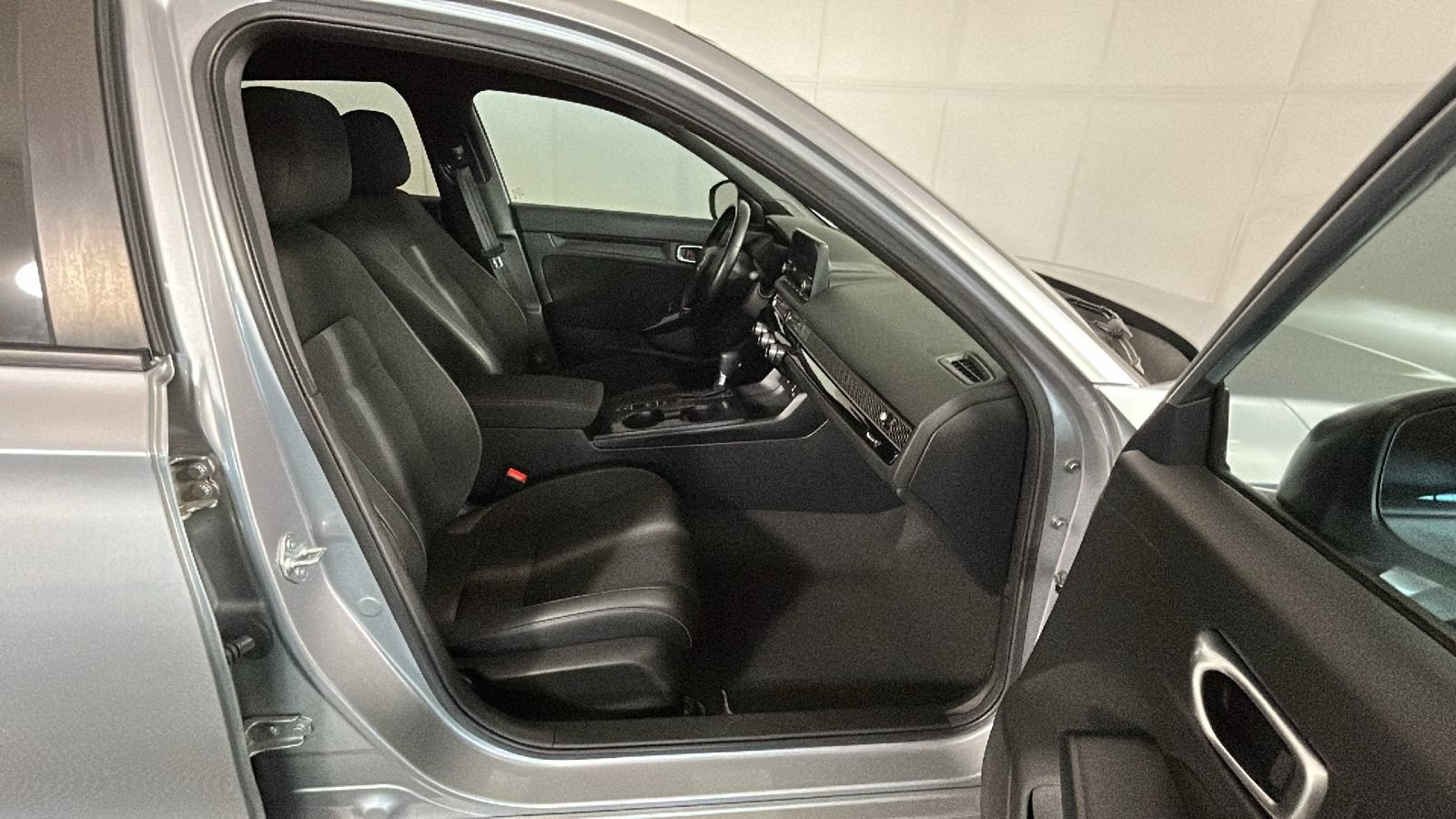 Used 2023 Honda Civic Sport image 33