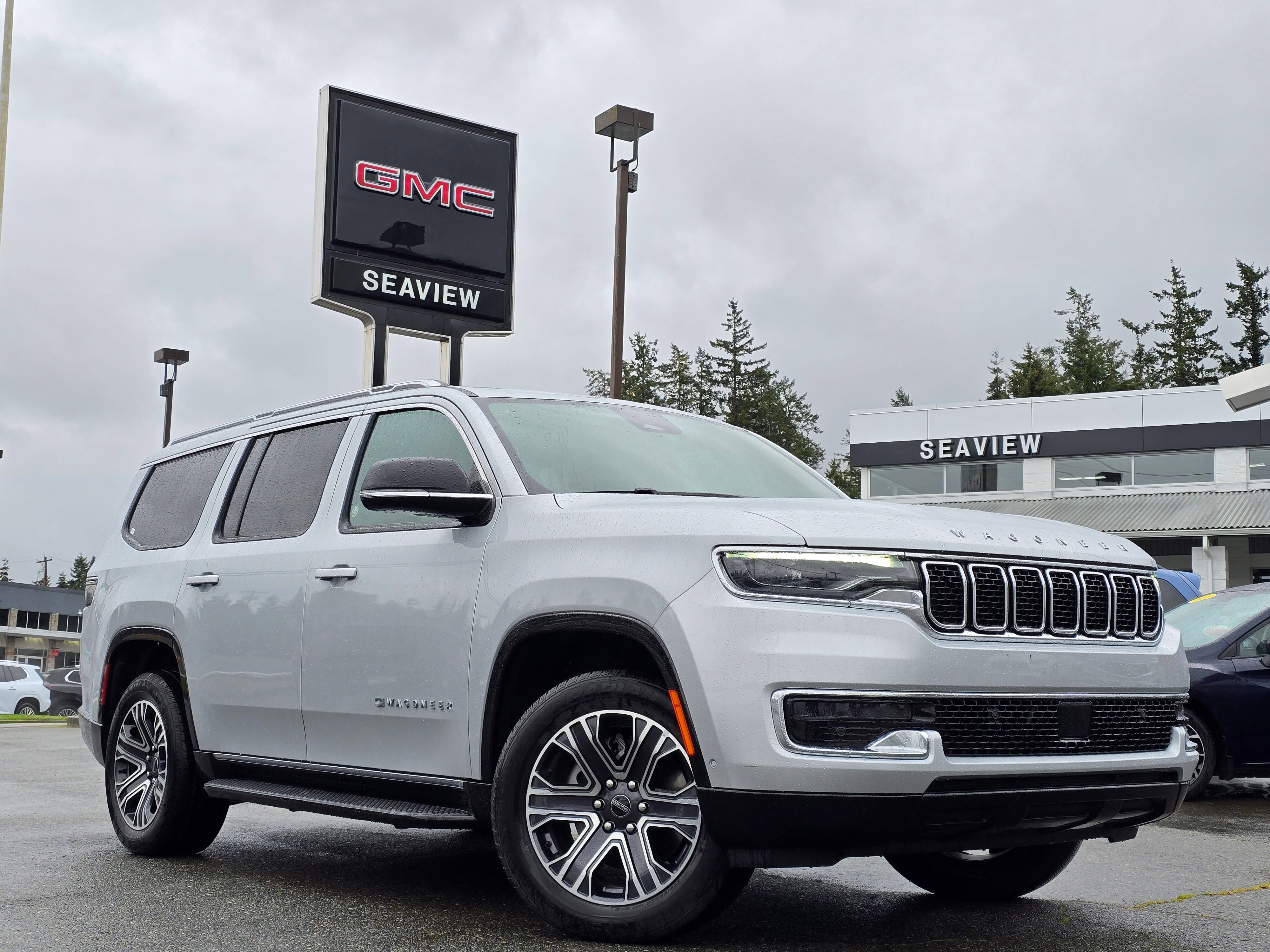 Used 2025 Jeep Wagoneer 4WD