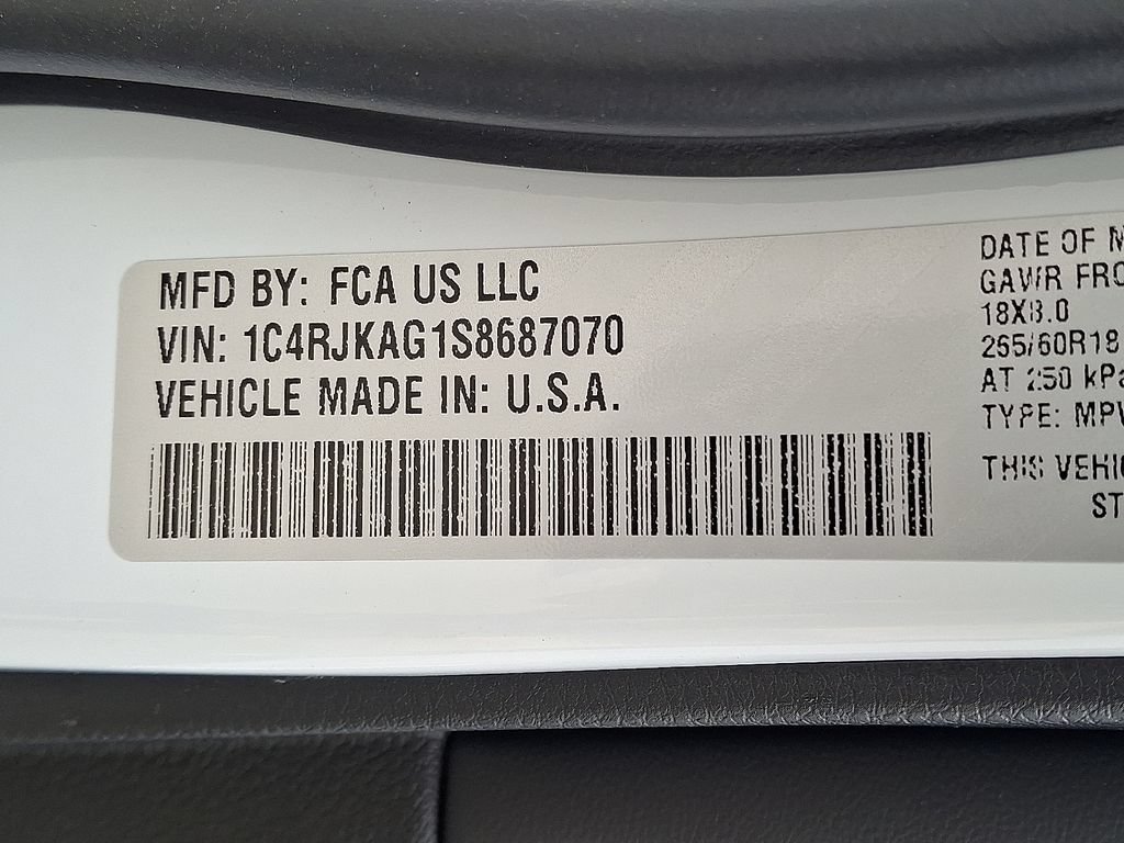 New 2025 Jeep Grand Cherokee L Laredo w/ Luxury Tech Group I AWD/4WD image 44