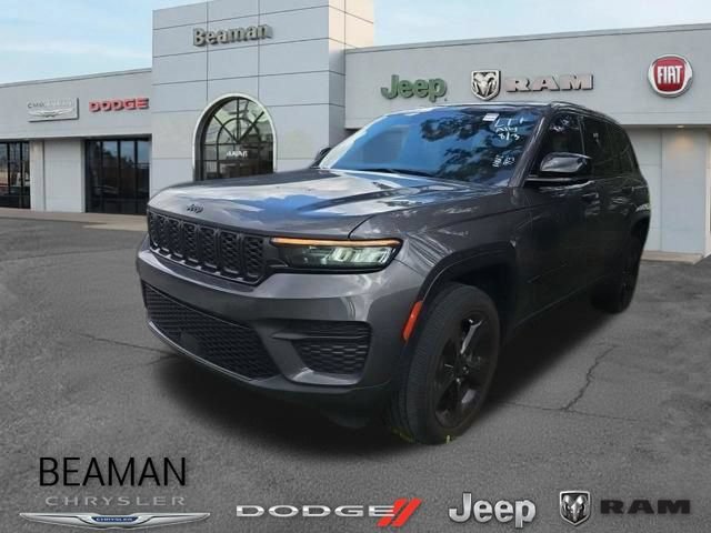 Used 2023 Jeep Grand Cherokee Altitude