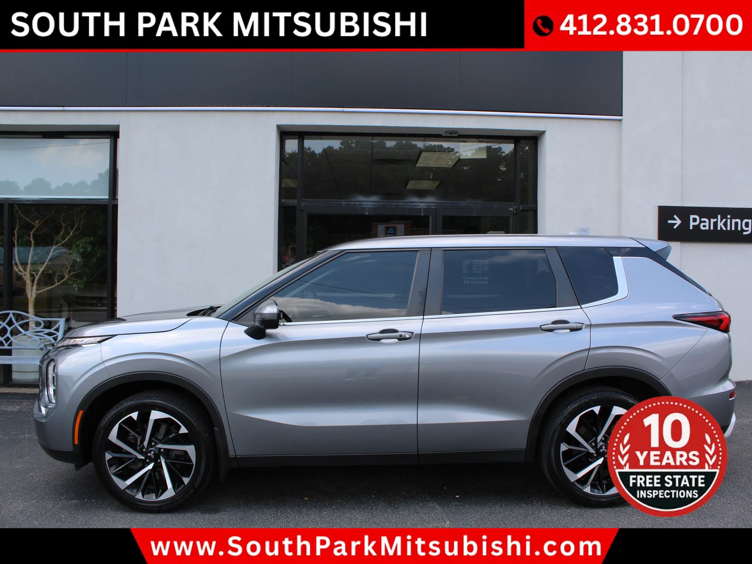 Used 2023 Mitsubishi Outlander SE AWD/4WD image 1