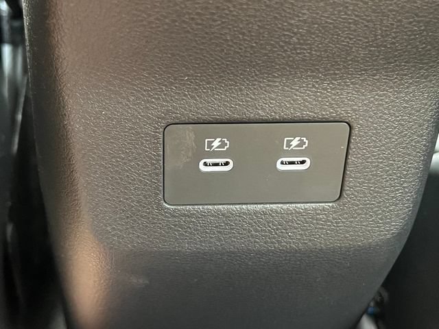New 2026 Nissan Kicks SR w/ Cold Weather Package AWD/4WD image 32