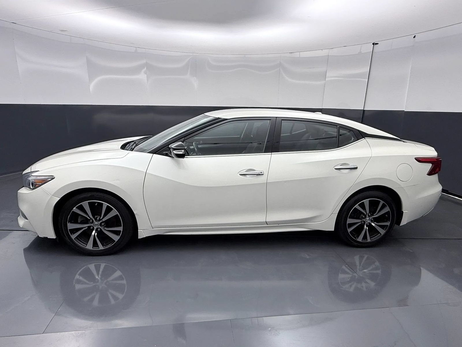 Used 2017 Nissan Maxima 3.5 SV FWD image 4