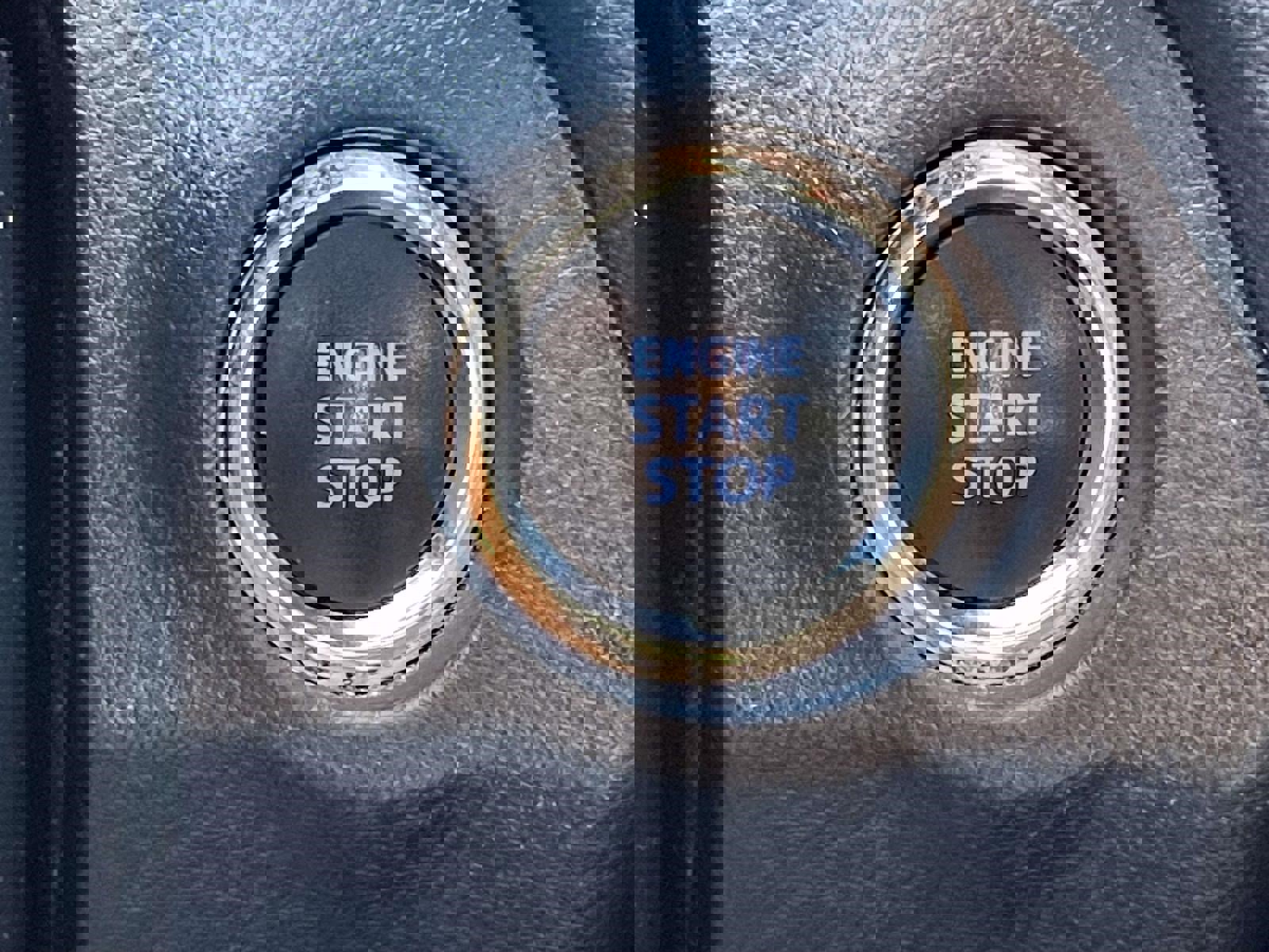 Used 2021 Toyota RAV4 XLE image 19