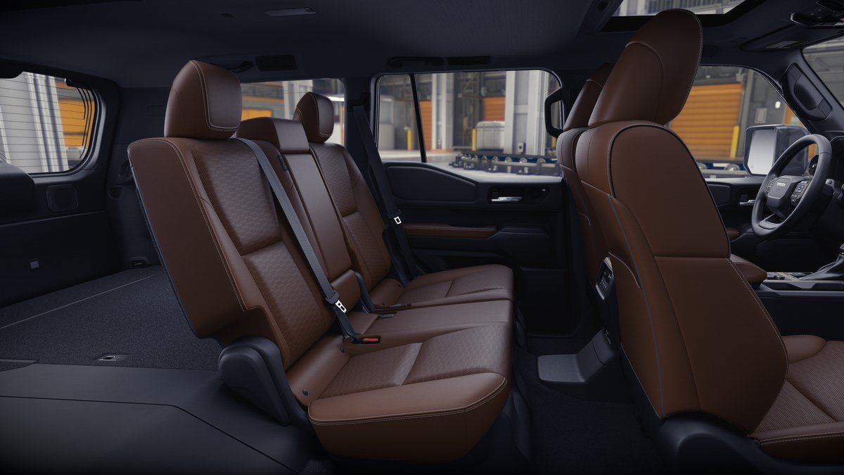New 2027 Toyota Land Cruiser w/ Premium Package AWD/4WD image 21