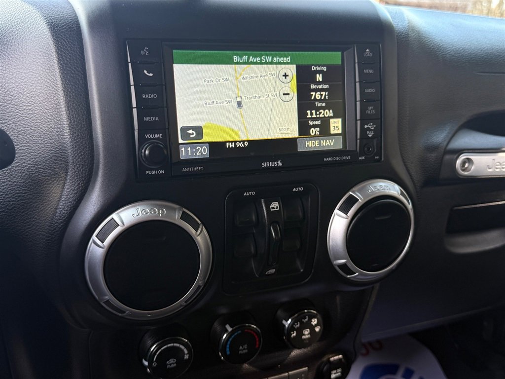 Used 2015 Jeep Wrangler Unlimited Rubicon w/ Dual Top Group image 44