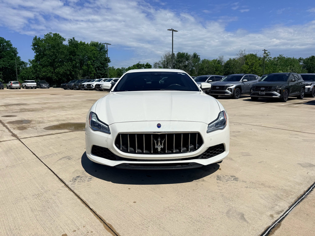 Used 2018 Maserati Quattroporte S Q4 AWD/4WD image 2
