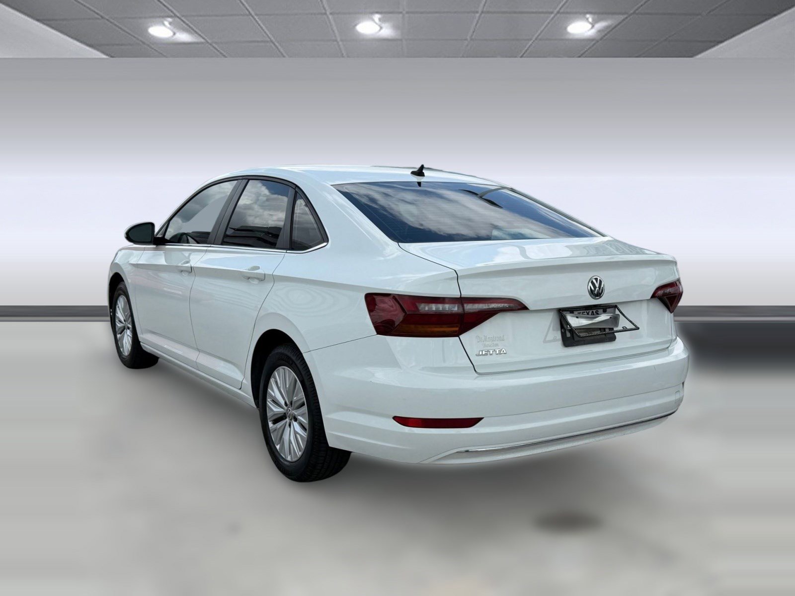 Used 2019 Volkswagen Jetta S image 3