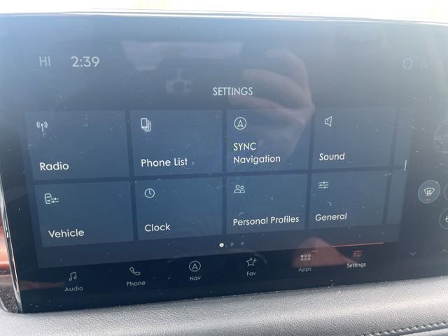 Used 2023 Lincoln Nautilus Reserve AWD/4WD image 4