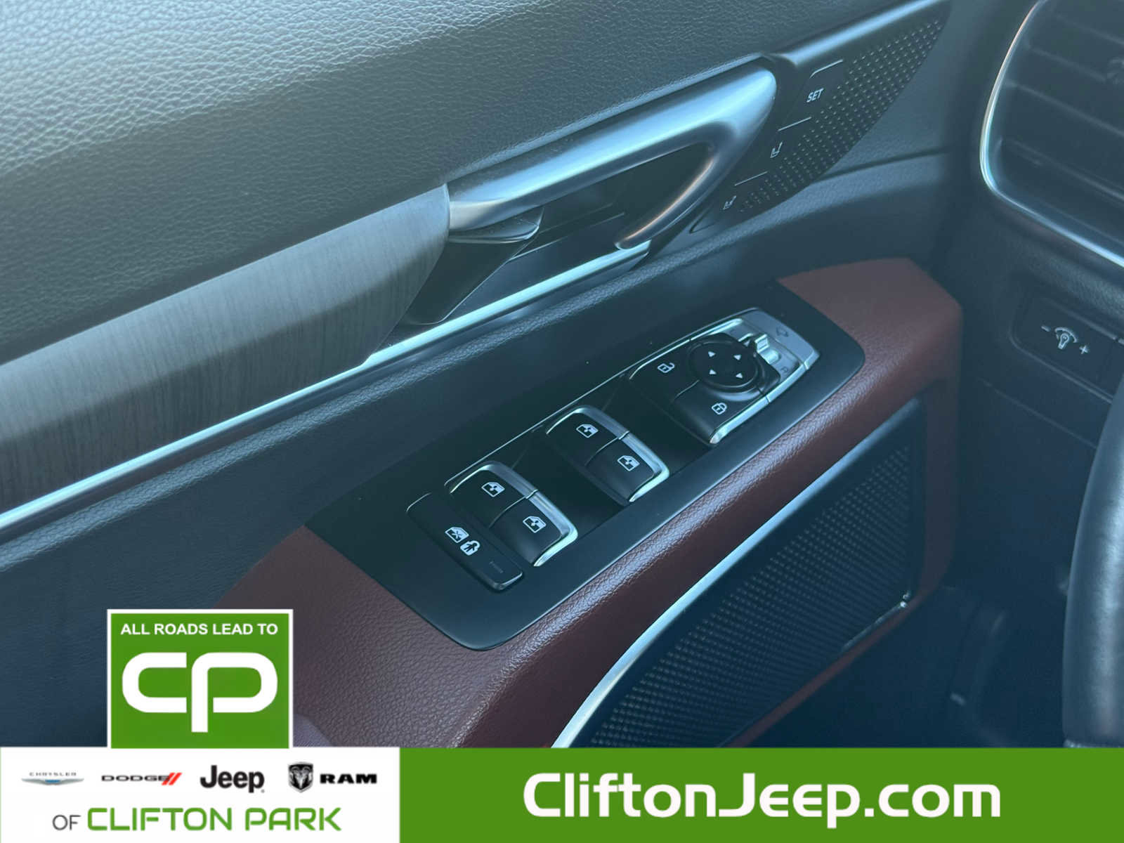 Used 2023 Kia Telluride SX Prestige image 30