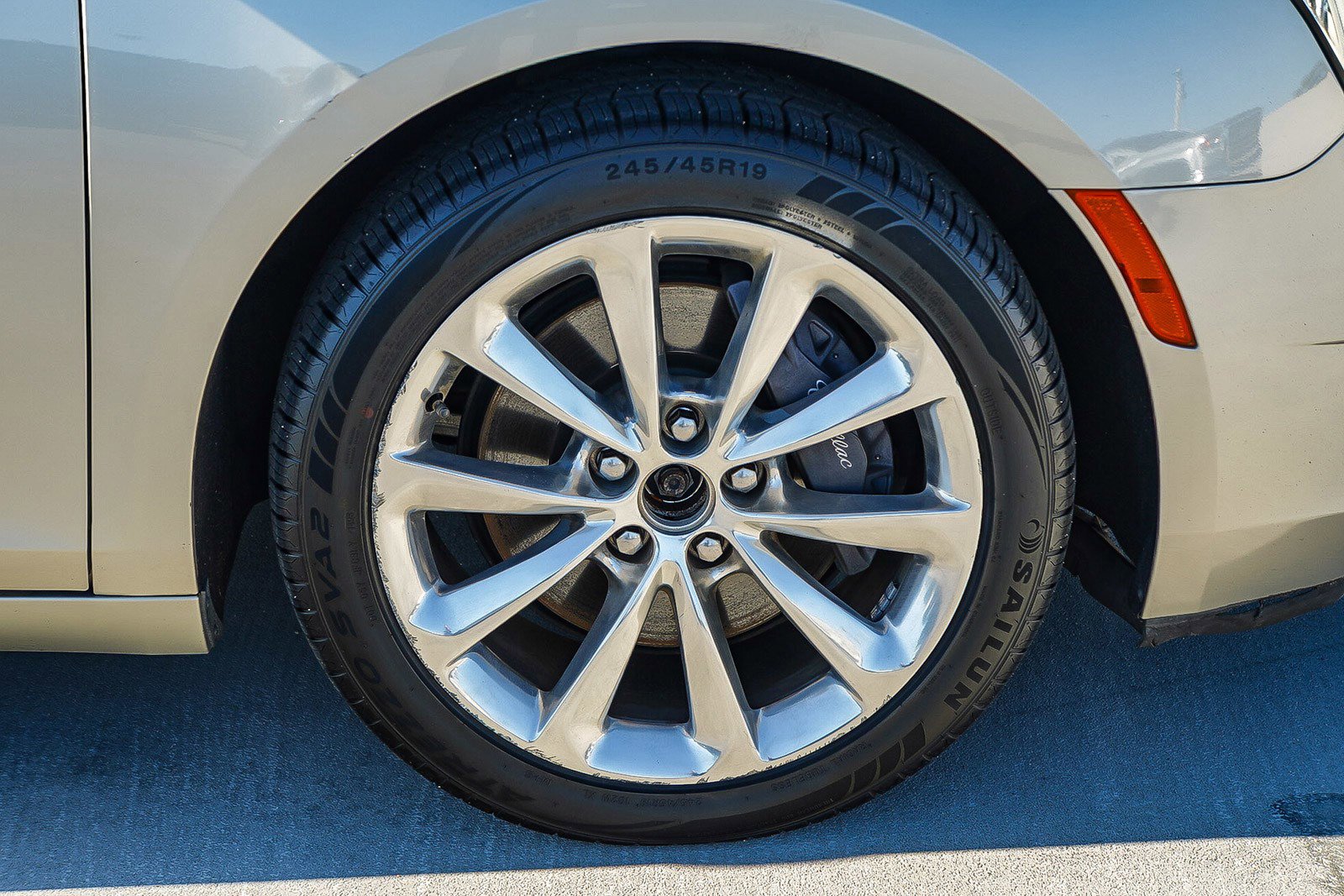 Used 2013 Cadillac XTS Luxury w/ Driver Awareness Package image 11