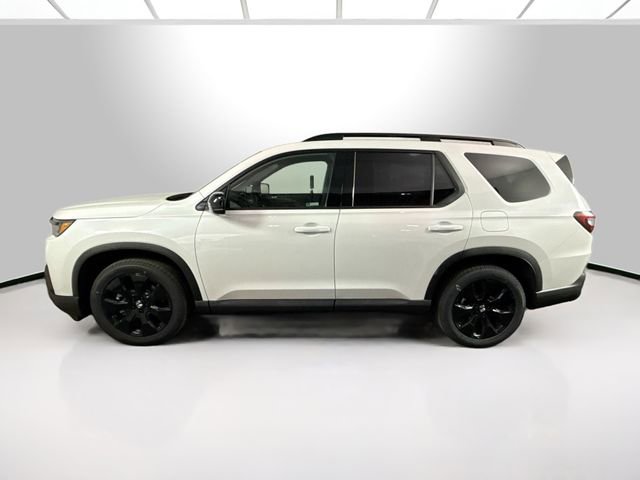 New 2026 Honda Pilot Black Edition image 3