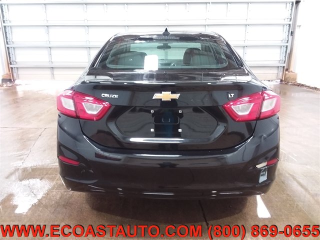 Used 2018 Chevrolet Cruze LT FWD image 8