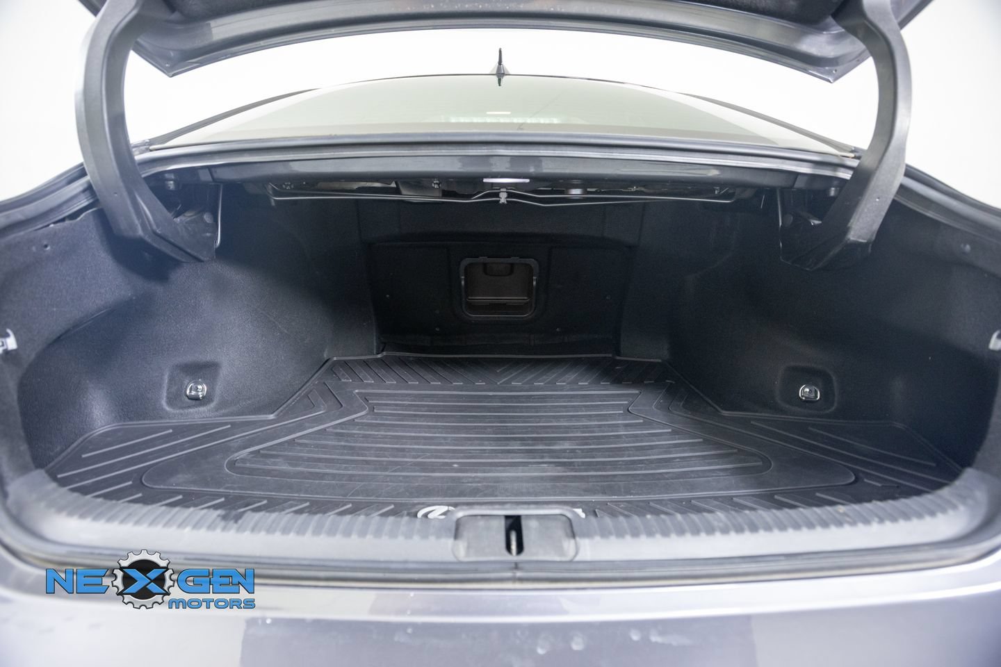 Used 2019 Lexus ES 350 w/ Accessory Package FWD image 34