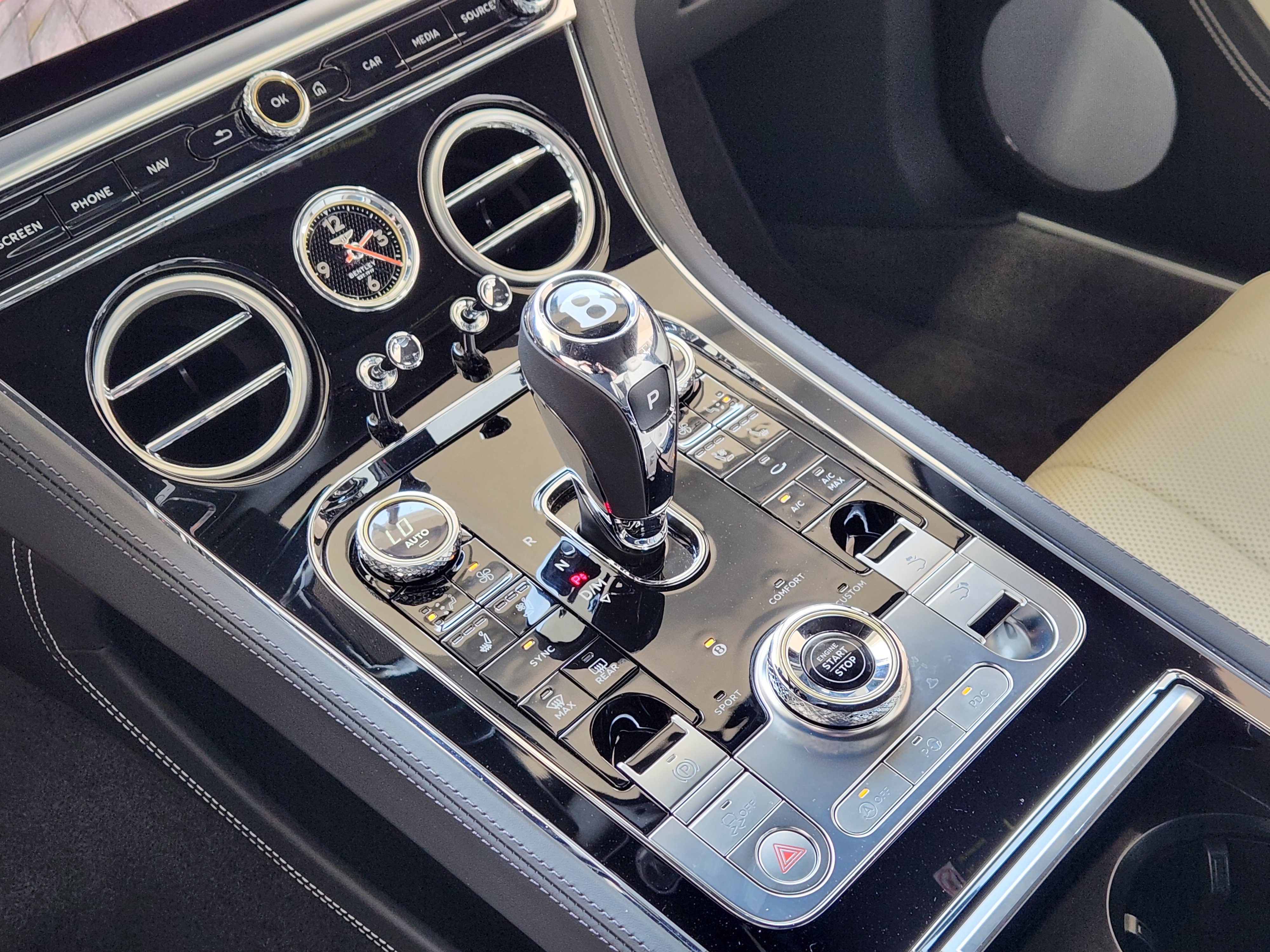 Used 2024 Bentley Continental GT image 30