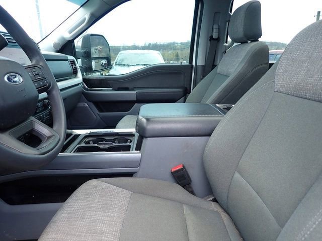 Used 2024 Ford F250 XLT w/ XLT Premium Package image 11