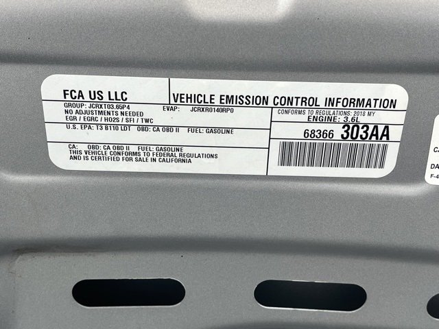 Used 2018 Chrysler Pacifica Touring-L image 26