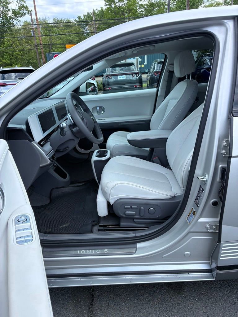 Used 2024 Hyundai Ioniq 5 Limited AWD/4WD image 24