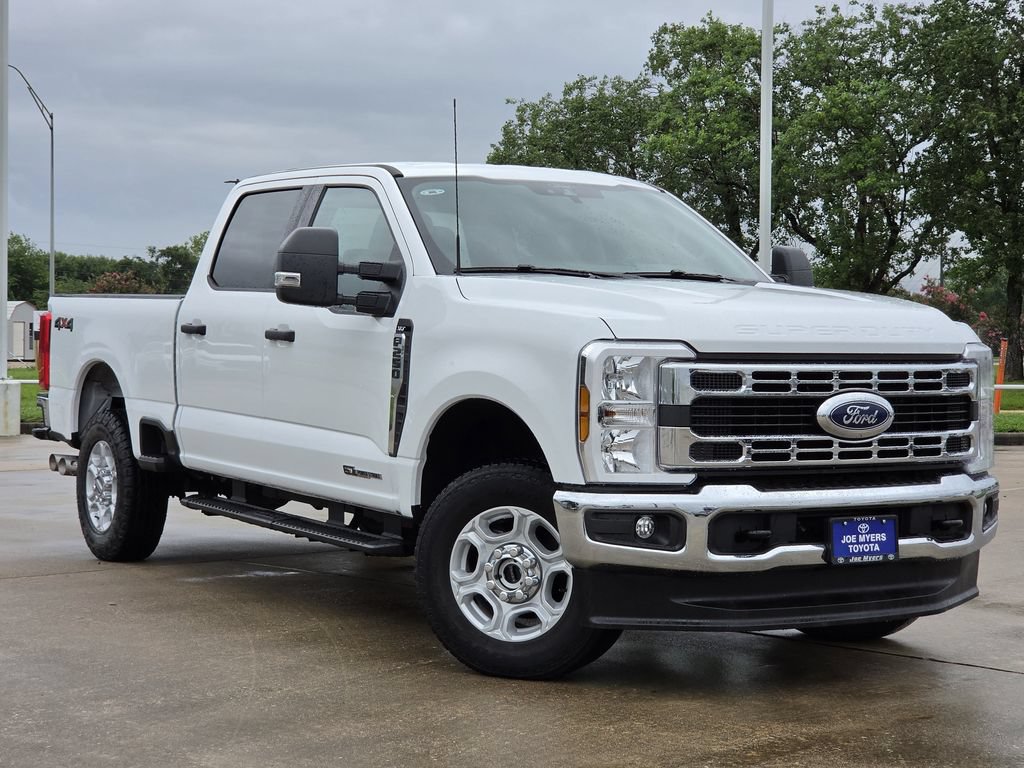 Used 2025 Ford F250 XLT AWD/4WD image 2
