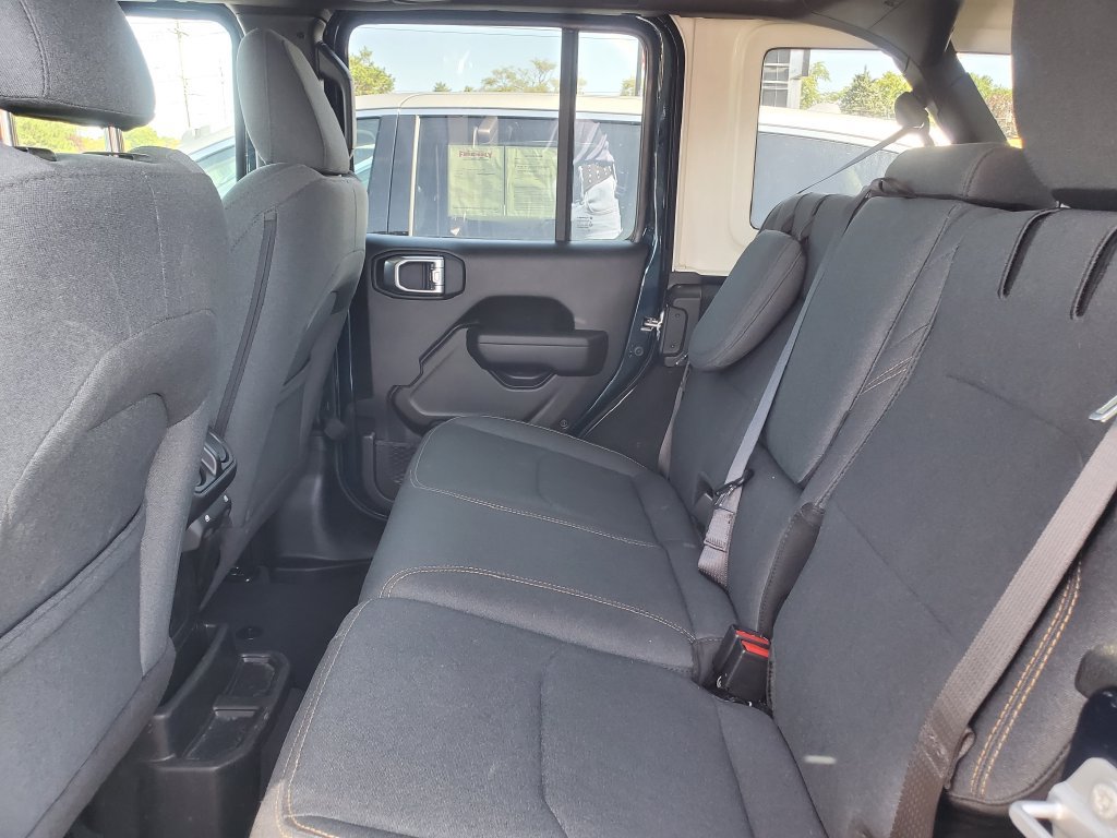 Used 2025 Jeep Wrangler Unlimited Sport S 4xe w/ Convenience Group AWD/4WD image 26