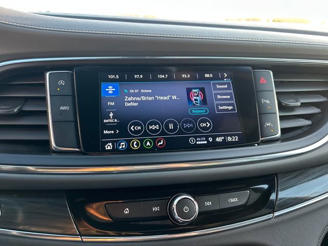 Used 2024 Buick Enclave Premium image 23