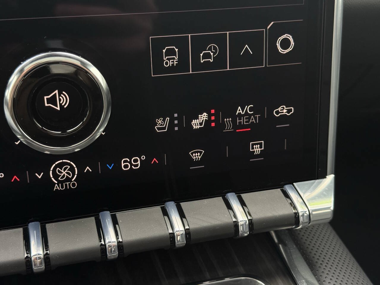 Used 2025 GMC Sierra EV Denali AWD/4WD image 30